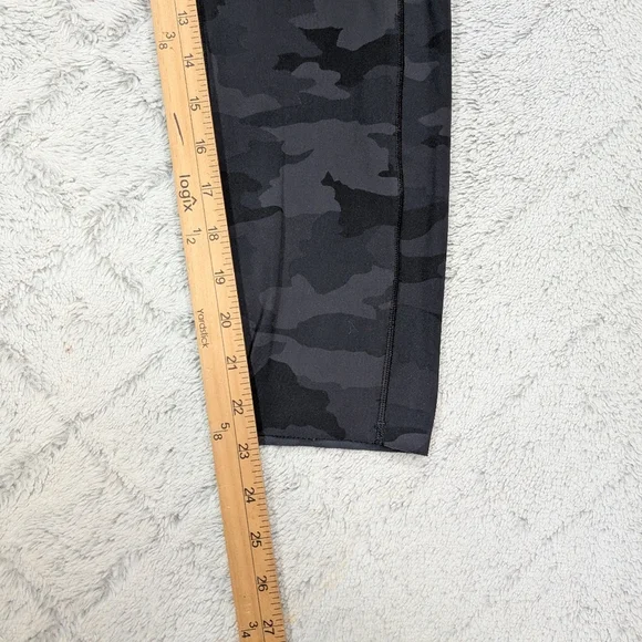 Lululemon Leggings Womens 12 Gray Incognito Camo Fast Free Hi Rise Crop 23” - Picture 6 of 12